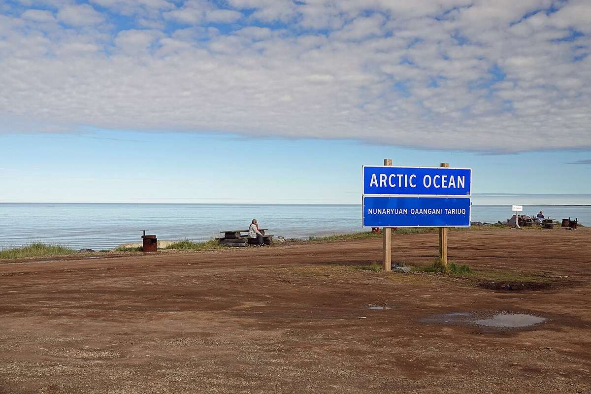 The Run to Tuktoyaktuk